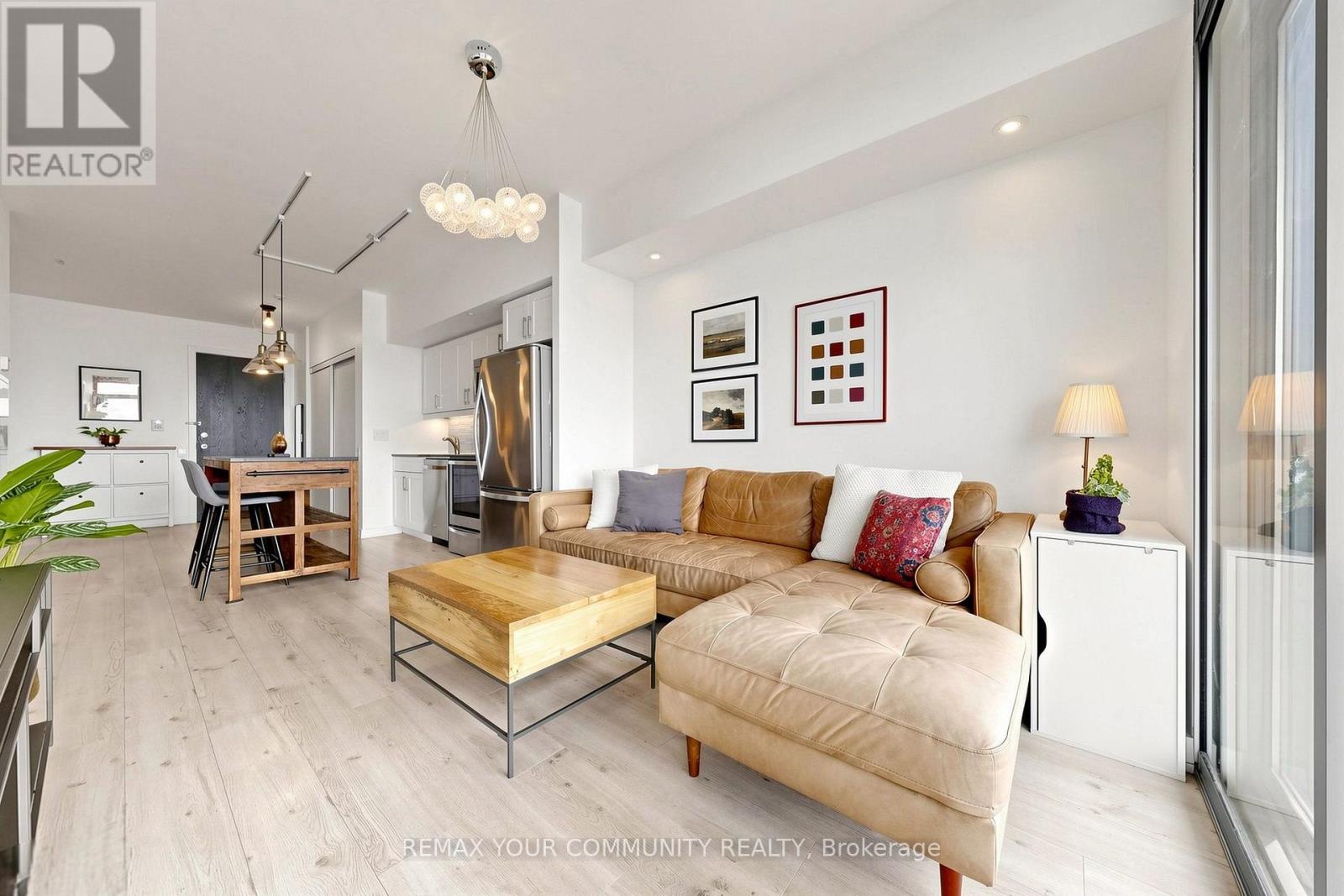 2304 - 105 The Queensway Avenue, Toronto (high Park-swansea), Ontario