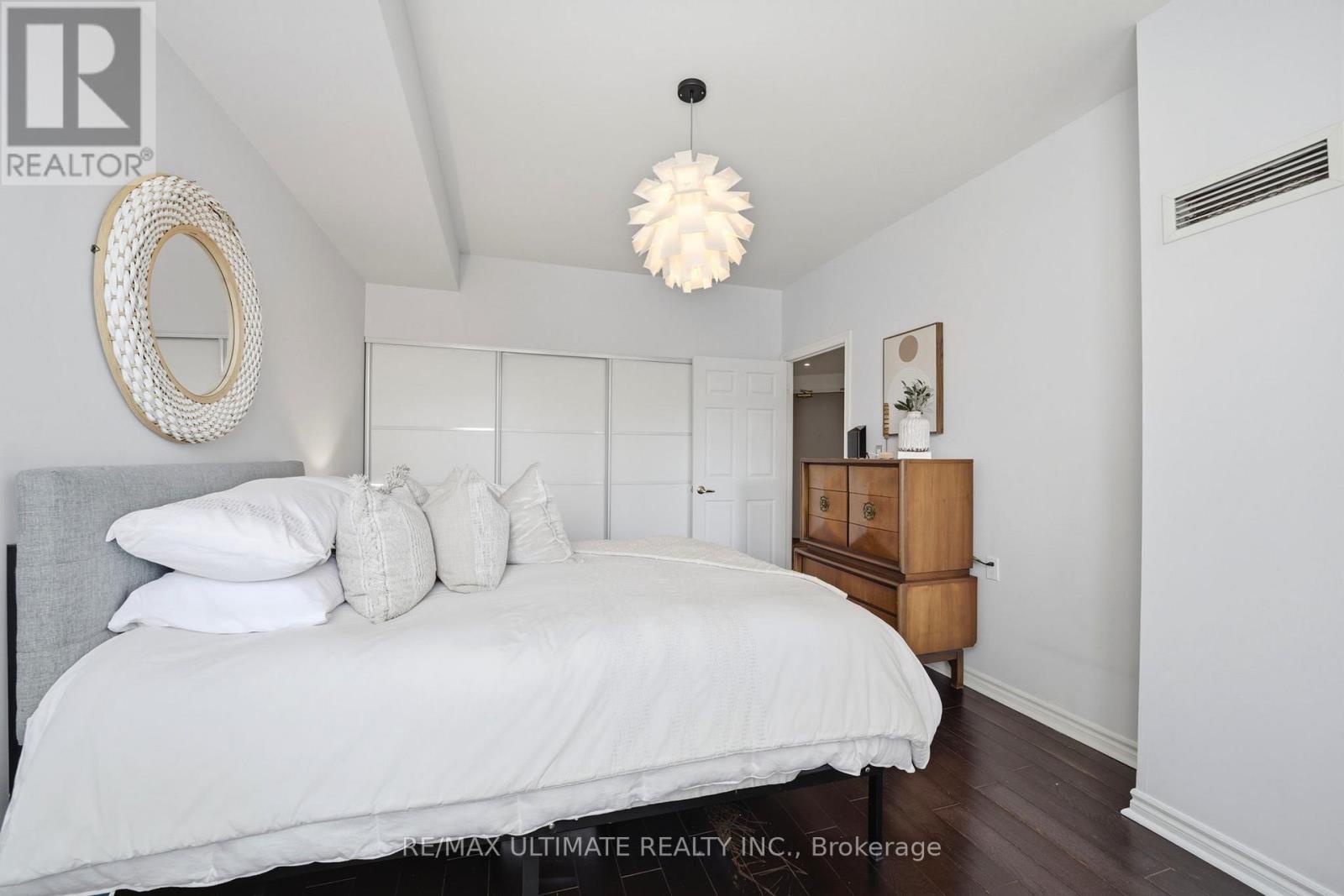405 - 1750 Bayview Avenue, Toronto (mount Pleasant East), Ontario