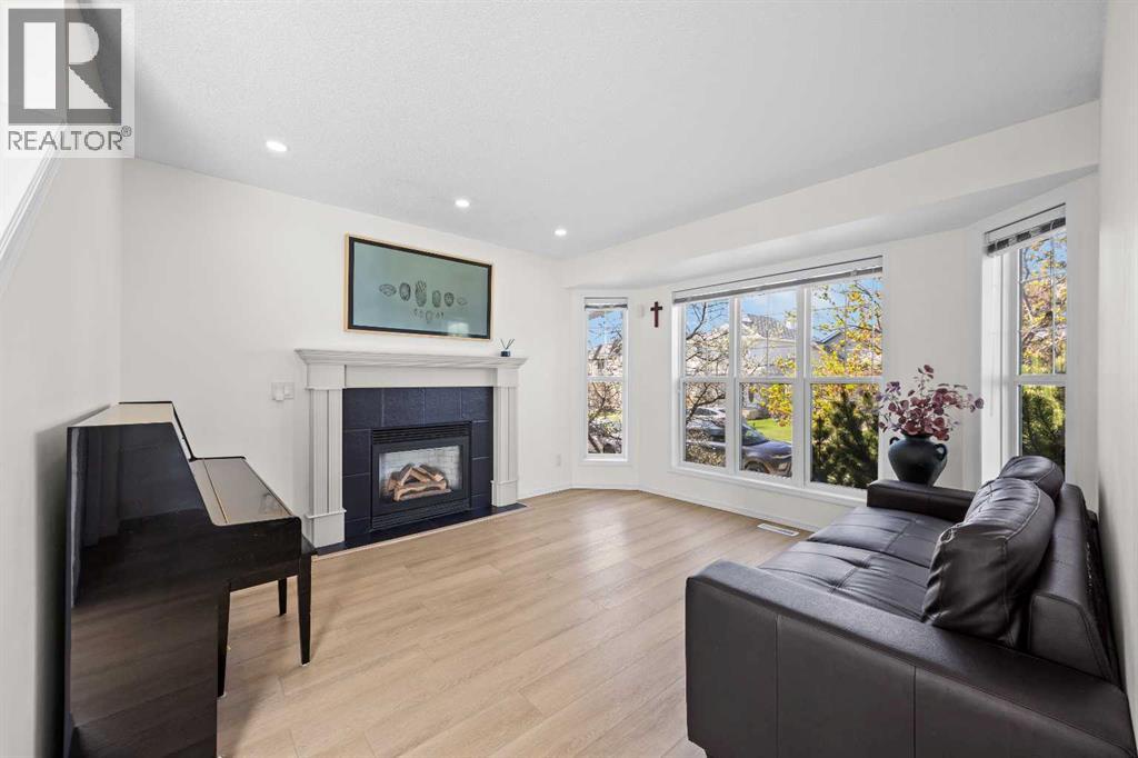 176 Arbour Grove Close Nw, Calgary, Alberta