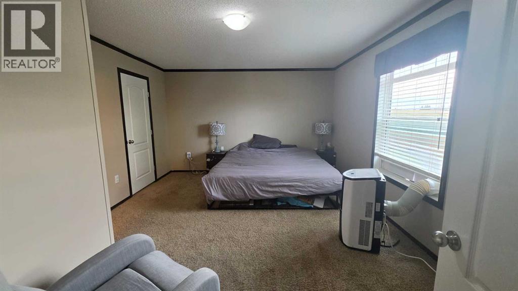940 Main Street, Milk River, Alberta