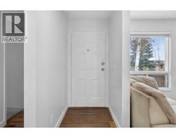 128 Castledale Crescent NE