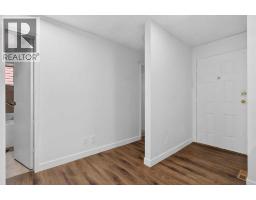 128 Castledale Crescent NE