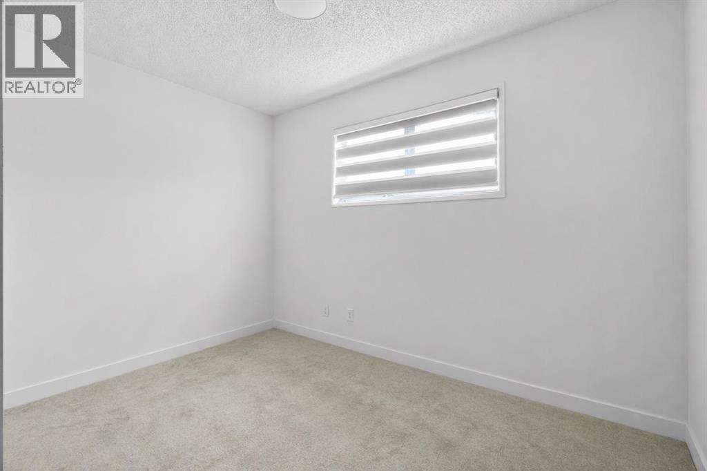 128 Castledale Crescent Ne, Calgary, Alberta