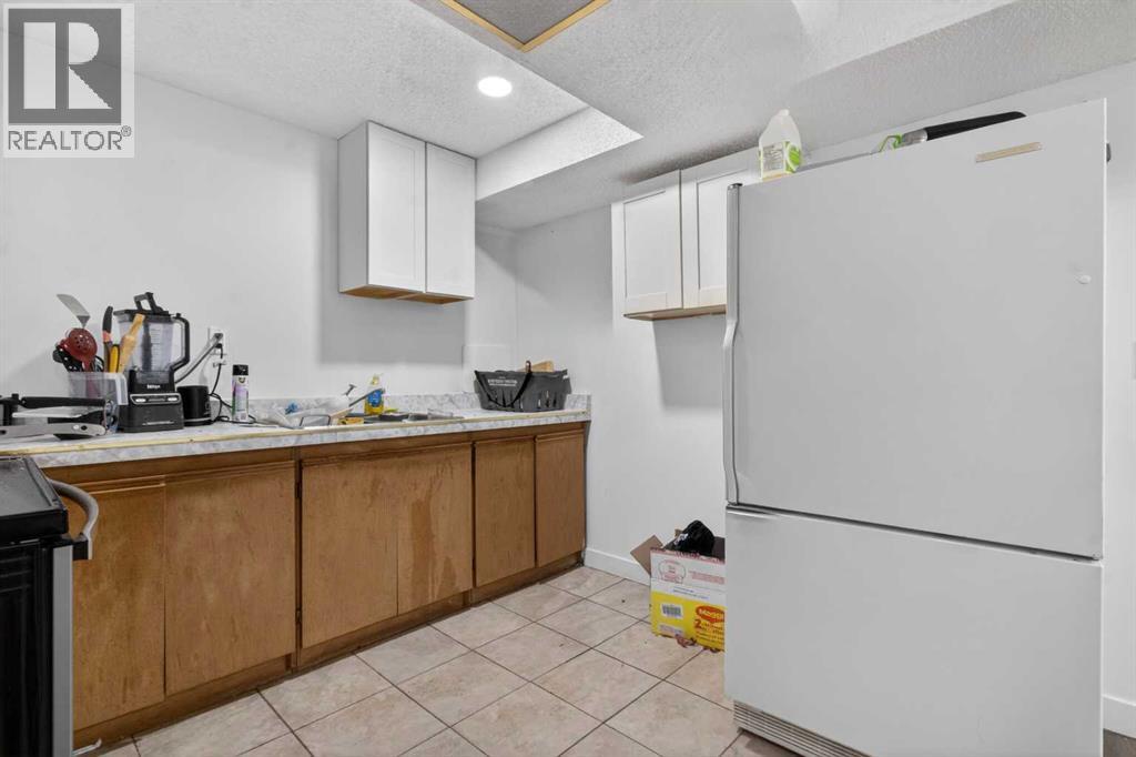128 Castledale Crescent Ne, Calgary, Alberta