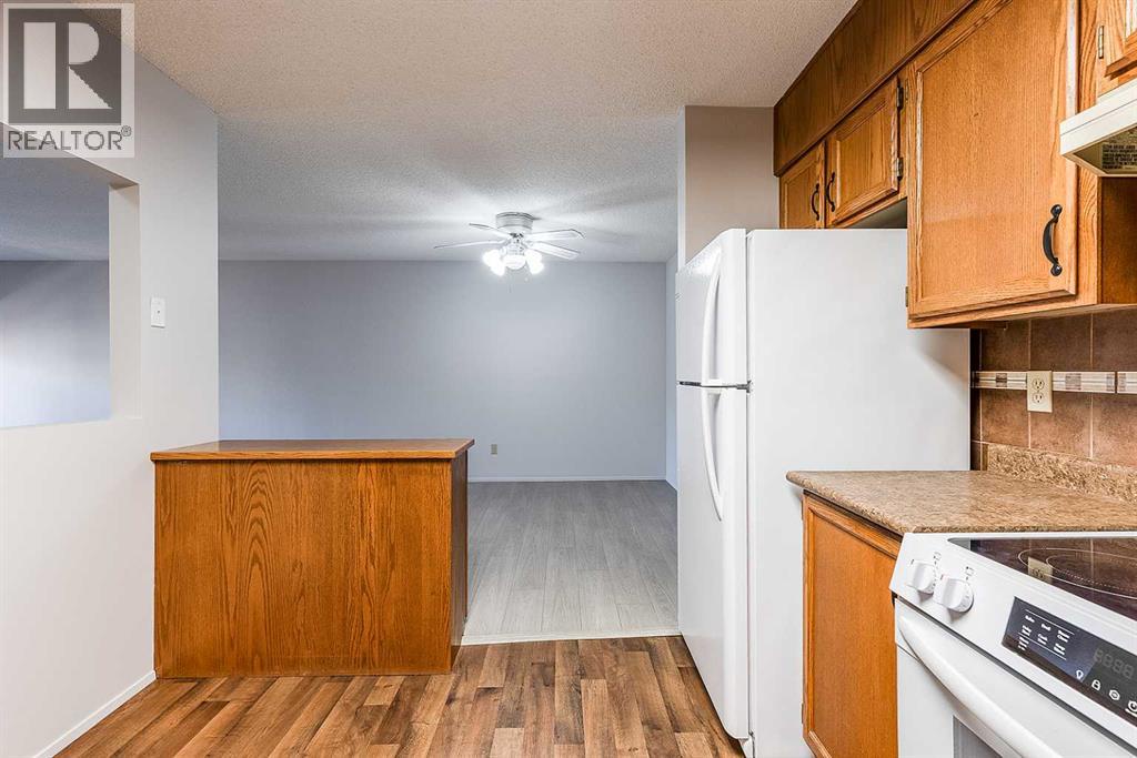 307, 3090 15 Avenue Se, Medicine Hat, Alberta