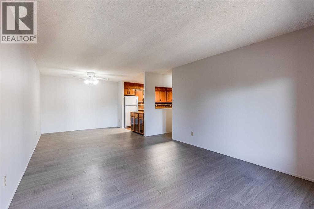 307, 3090 15 Avenue Se, Medicine Hat, Alberta