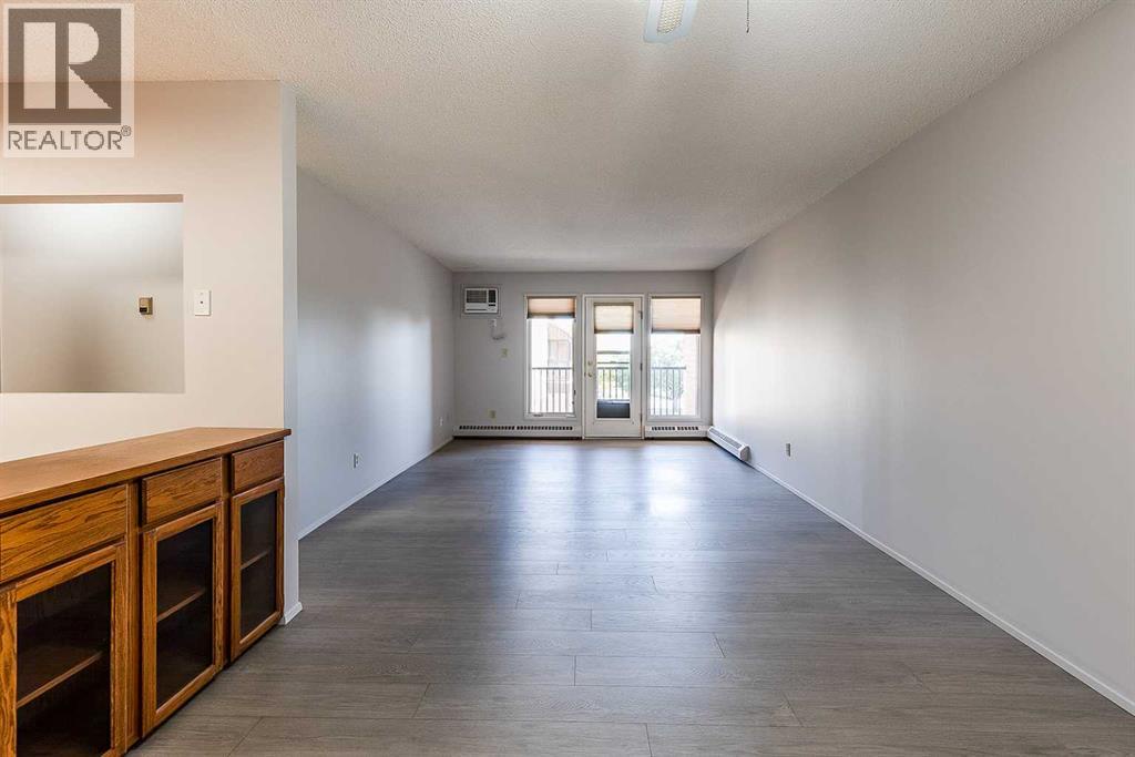307, 3090 15 Avenue Se, Medicine Hat, Alberta