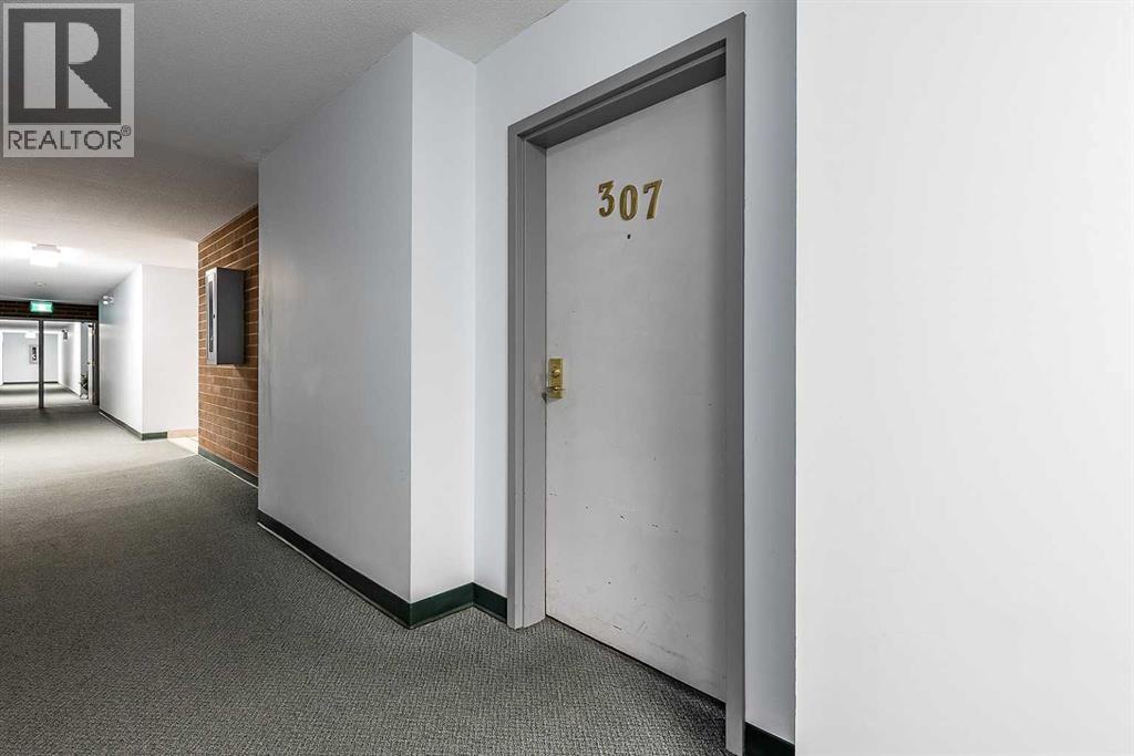 307, 3090 15 Avenue Se, Medicine Hat, Alberta
