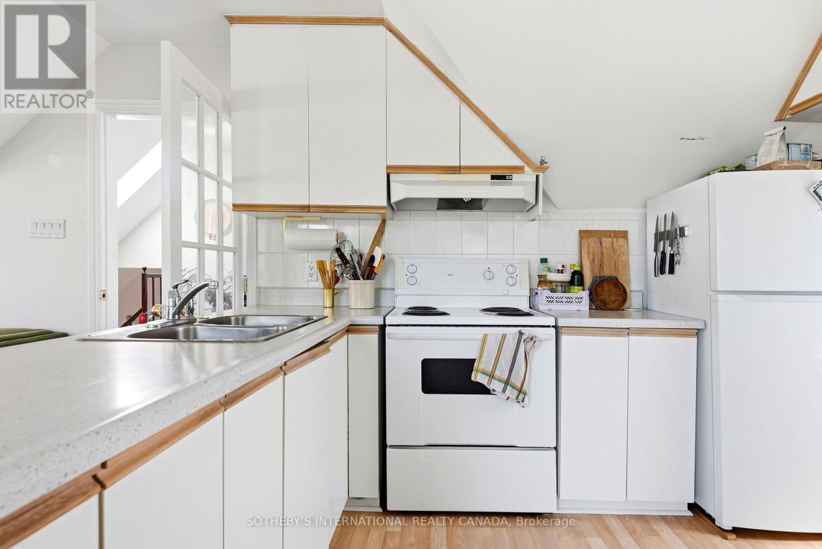 376 Sunnyside Avenue, Toronto (high Park-swansea), Ontario