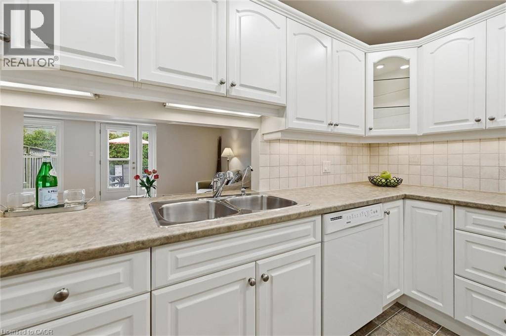 2066 Brant Street Unit# 2, Burlington, Ontario