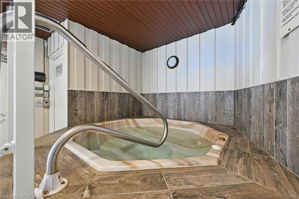 2066 Brant Street Unit# 2, Burlington, Ontario