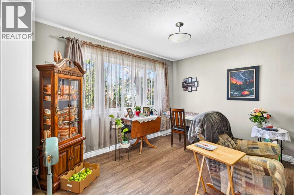 4915 51 Avenue, Eckville, Alberta