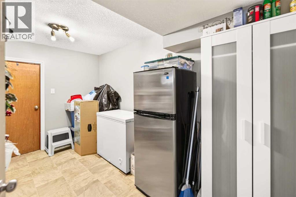 4915 51 Avenue, Eckville, Alberta