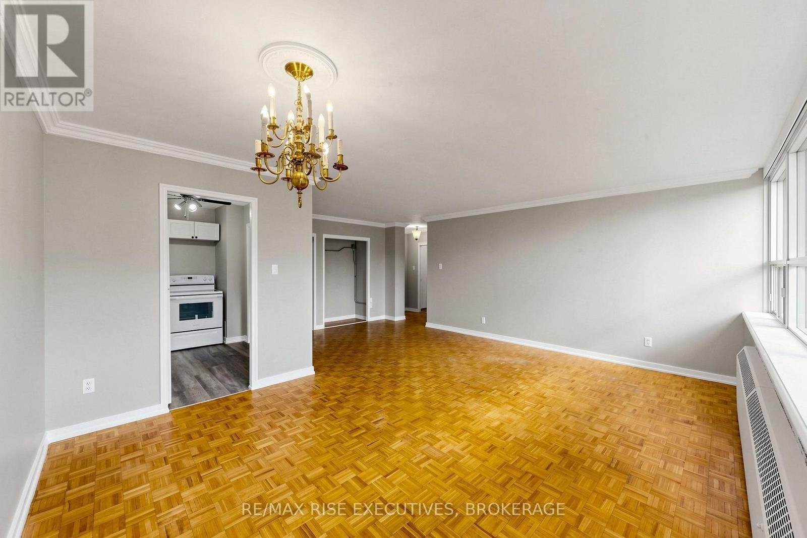 304 - 160 The Donway W, Toronto (banbury-don Mills), Ontario