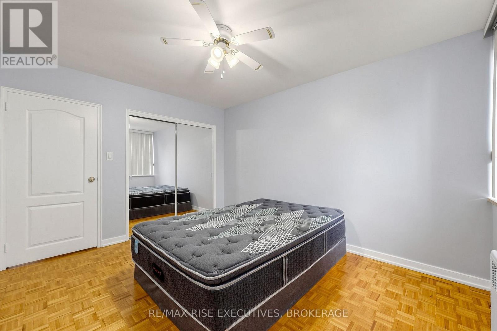 304 - 160 The Donway W, Toronto (banbury-don Mills), Ontario