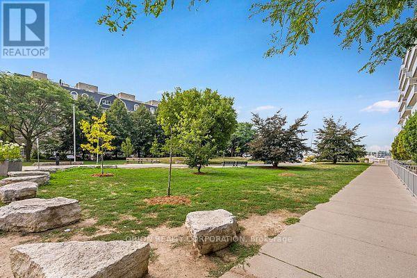911 - 90 Stadium Road, Toronto (niagara), Ontario