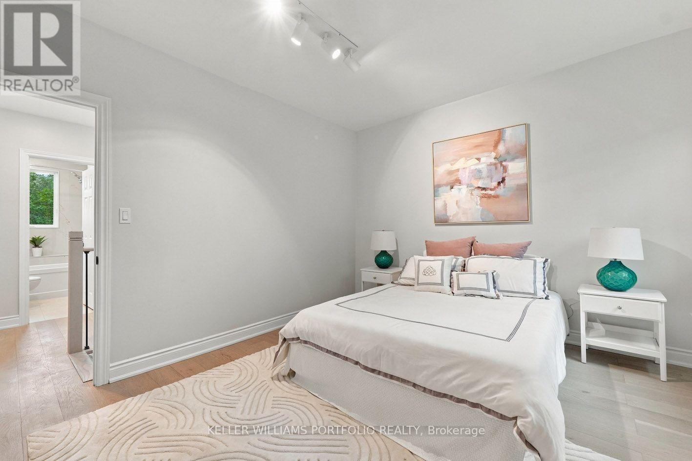 179 Oakcrest Avenue, Toronto (east End-danforth), Ontario