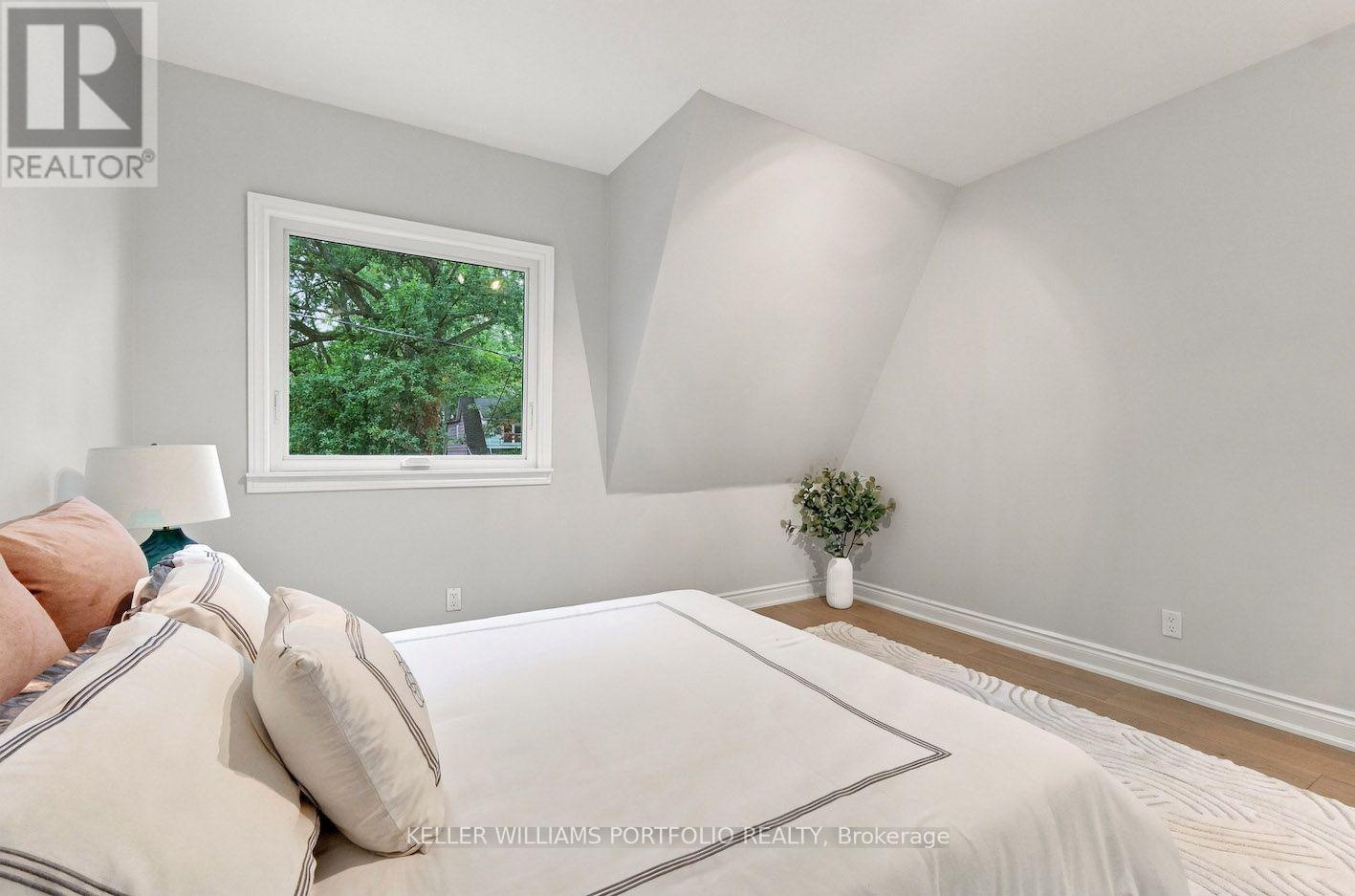 179 Oakcrest Avenue, Toronto (east End-danforth), Ontario