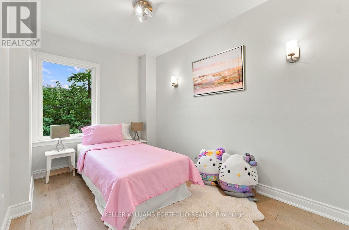 179 Oakcrest Avenue, Toronto (east End-danforth), Ontario