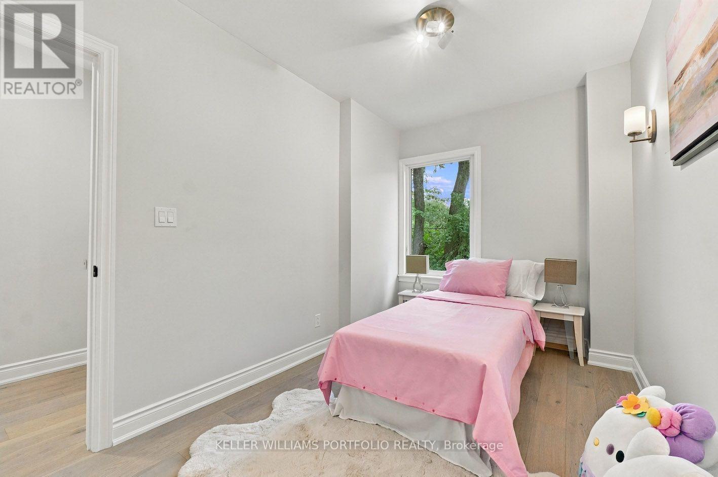 179 Oakcrest Avenue, Toronto (east End-danforth), Ontario