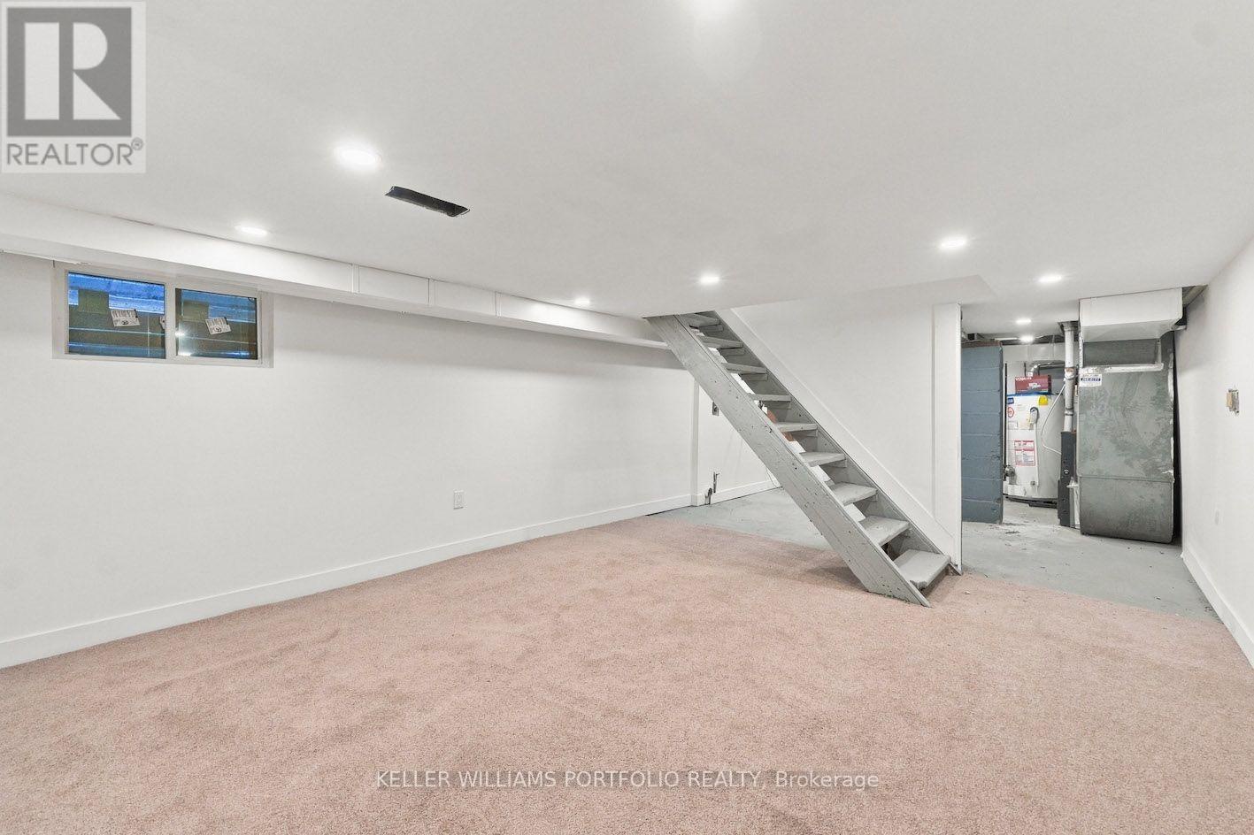 179 Oakcrest Avenue, Toronto (east End-danforth), Ontario