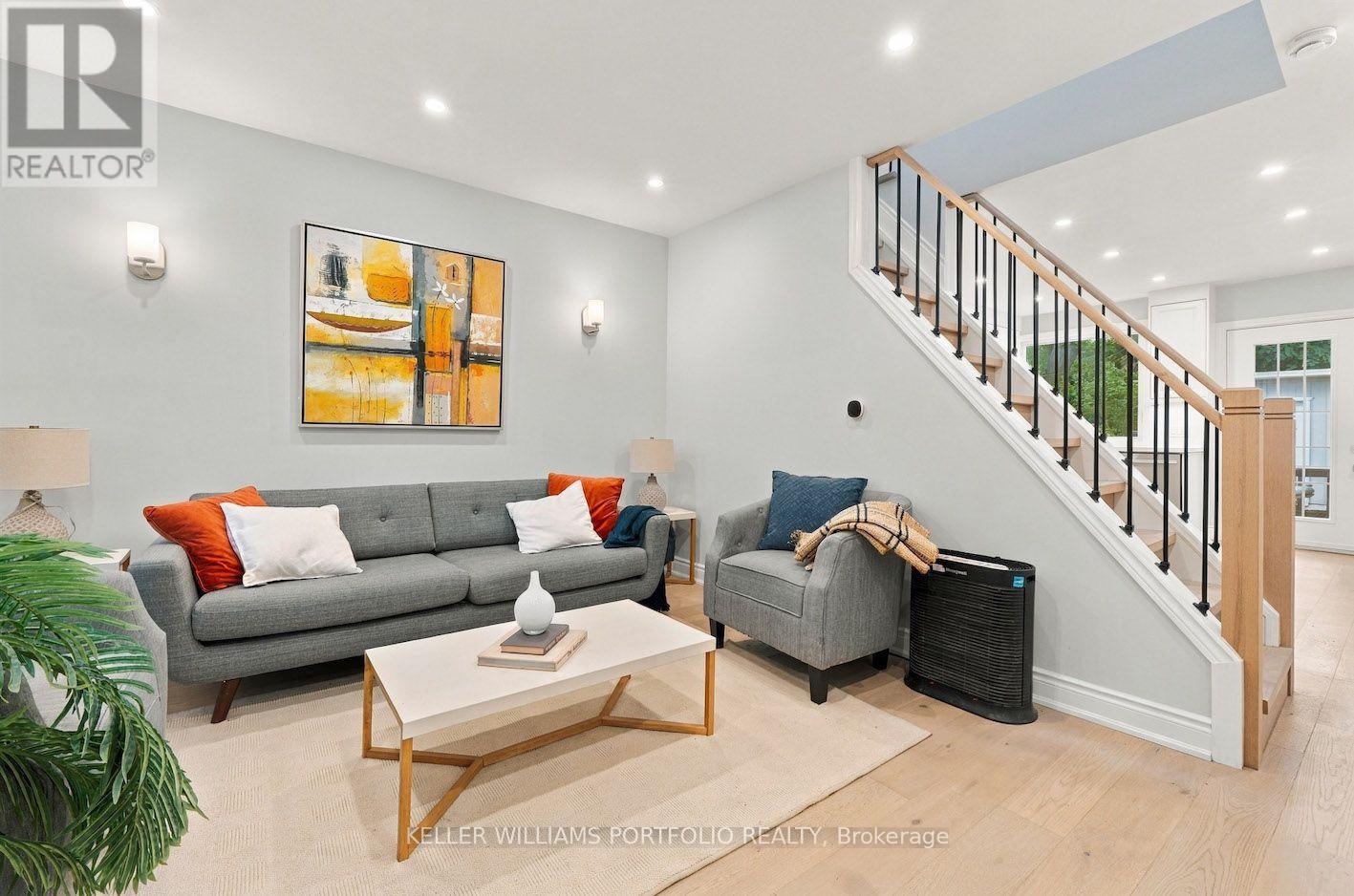 179 Oakcrest Avenue, Toronto (east End-danforth), Ontario