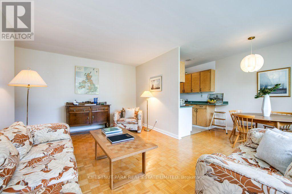 201 - 75 Scarborough Road, Toronto (the Beaches), Ontario