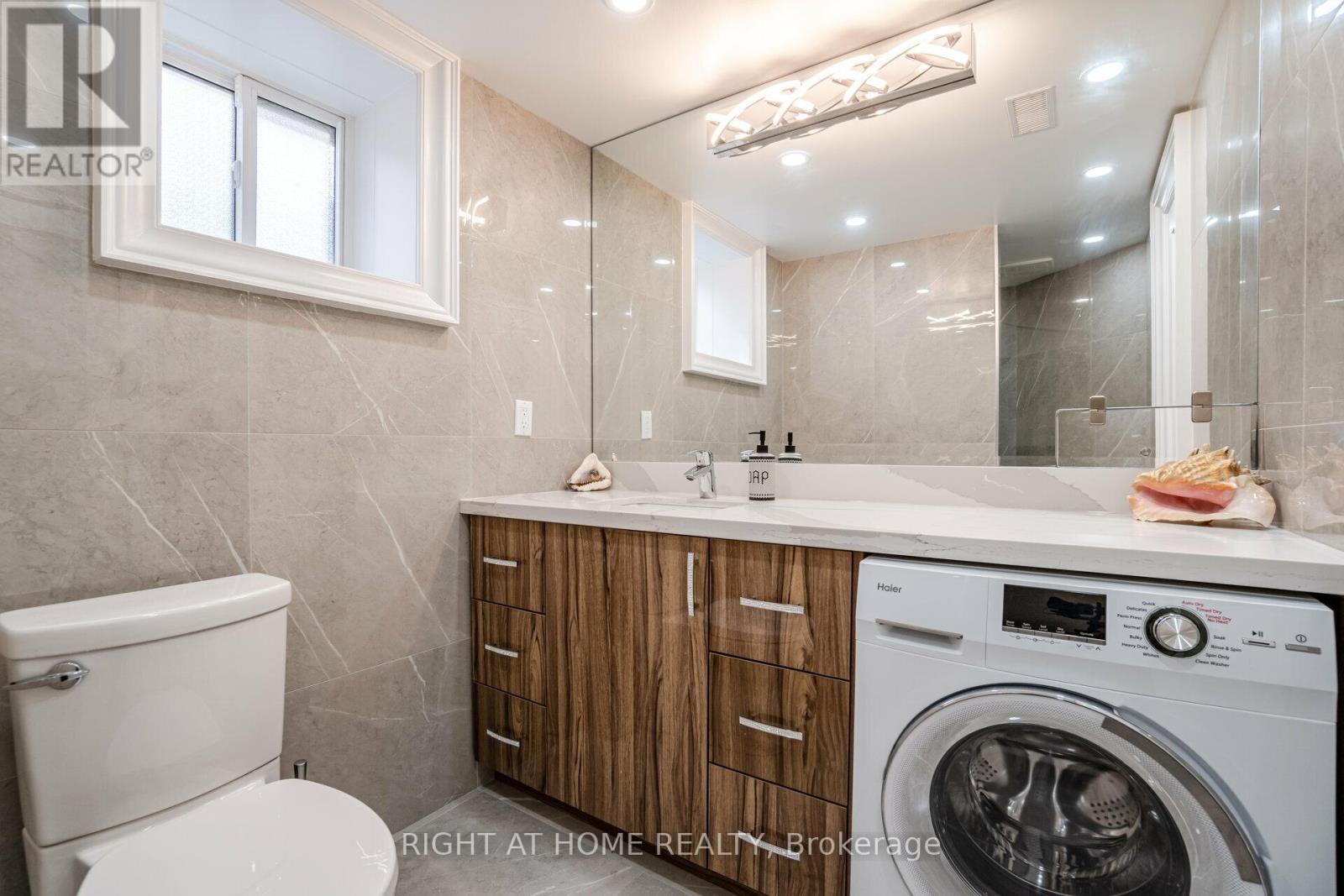 35 Burnelm Drive, Toronto (islington-city Centre West), Ontario