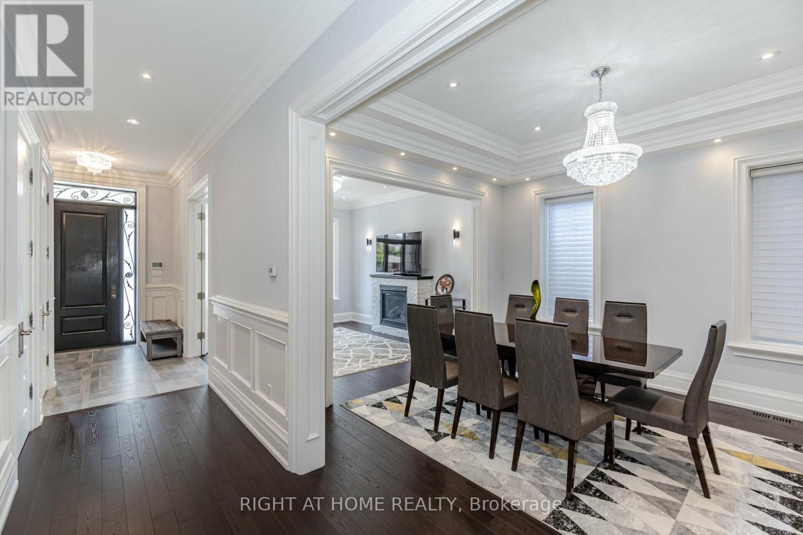 35 Burnelm Drive, Toronto (islington-city Centre West), Ontario