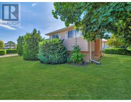 1 MOSSWOOD LANE