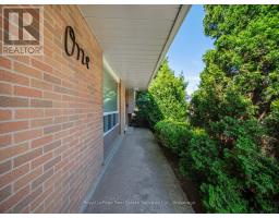 1 MOSSWOOD LANE