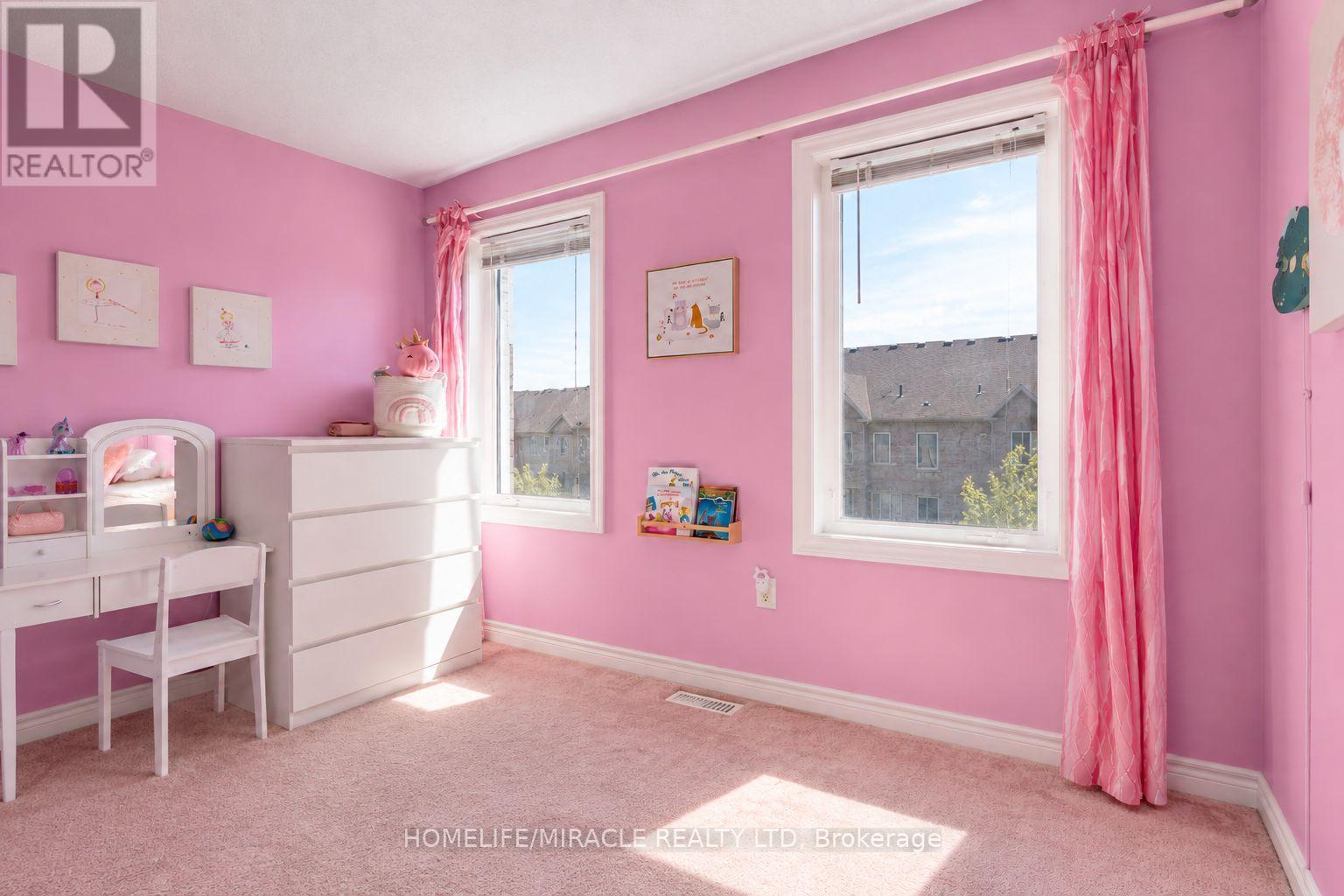 3 De Jong Street, Toronto (dorset Park), Ontario