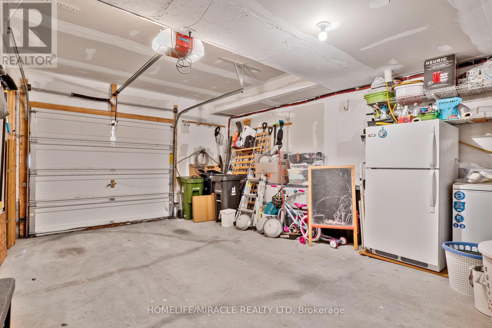 3 De Jong Street, Toronto (dorset Park), Ontario