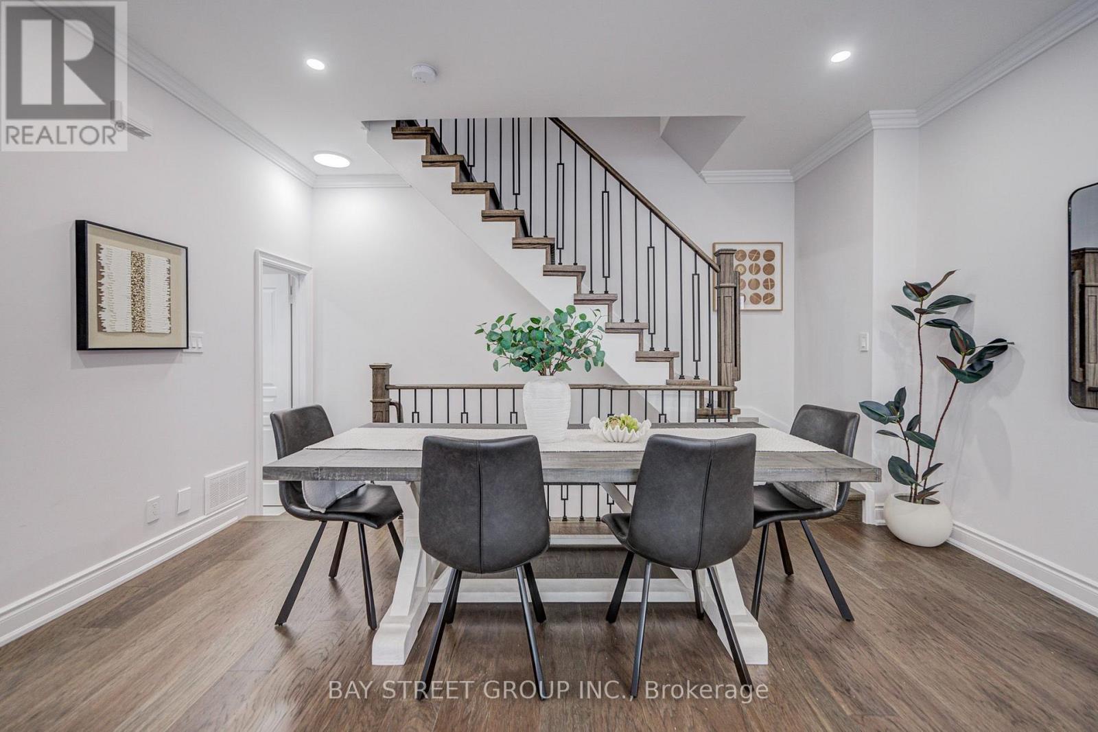 105 - 11 Everson Drive, Toronto (willowdale East), Ontario
