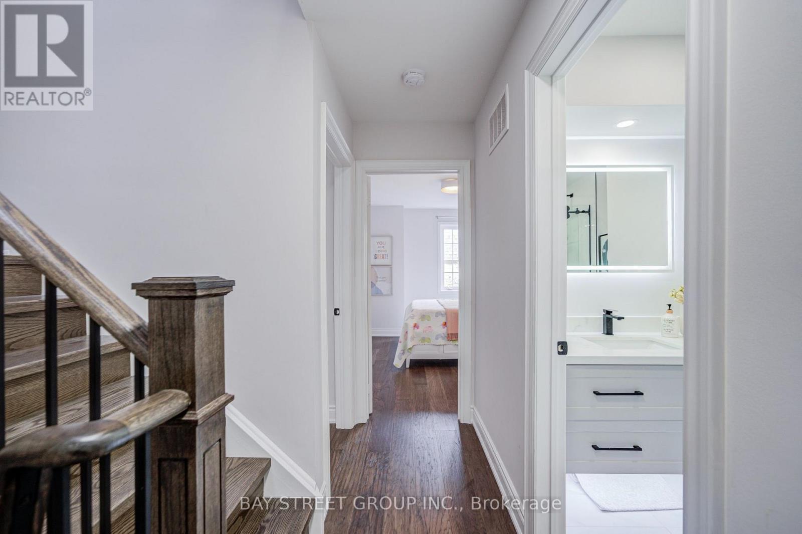 105 - 11 Everson Drive, Toronto (willowdale East), Ontario