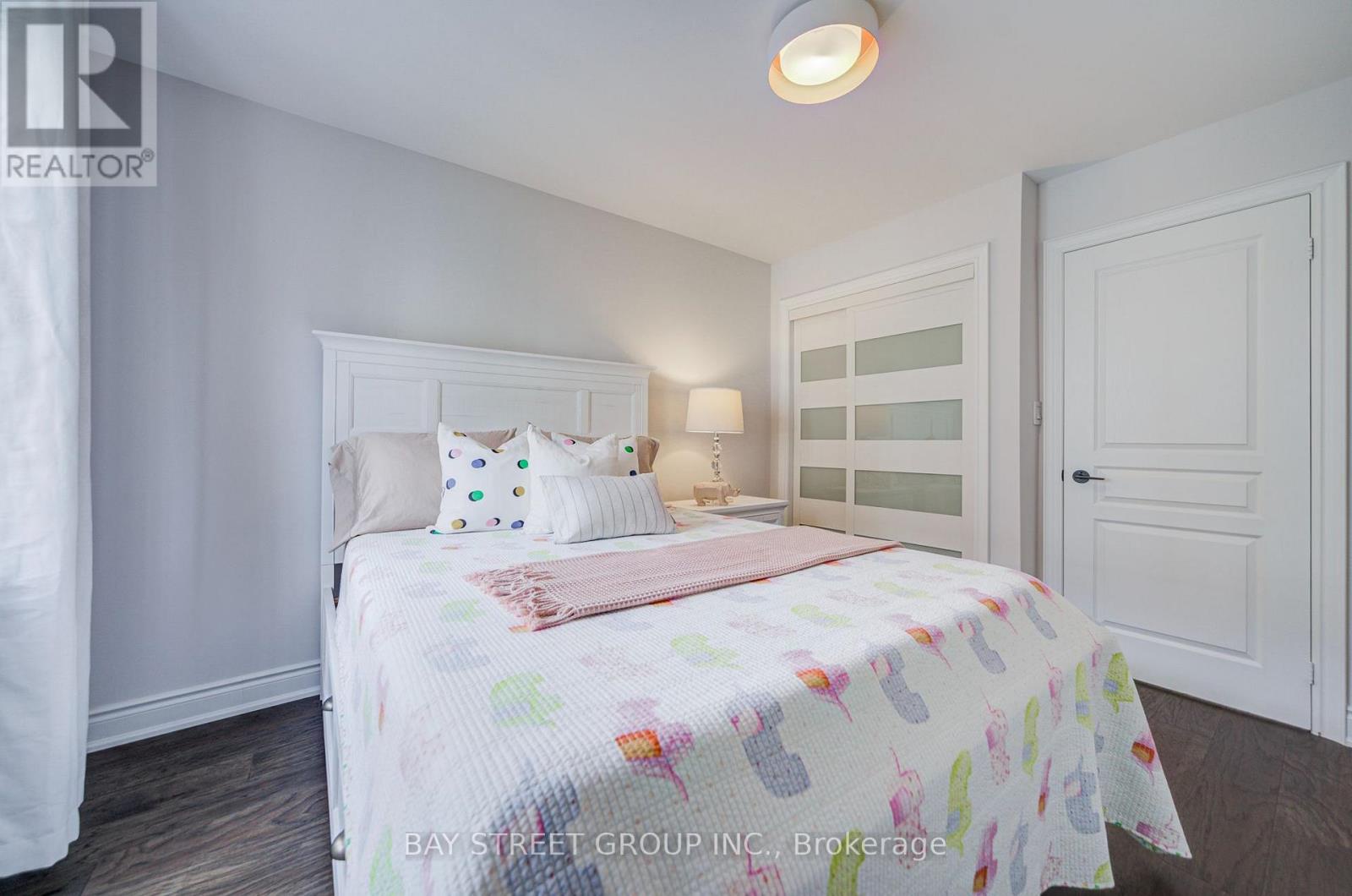 105 - 11 Everson Drive, Toronto (willowdale East), Ontario