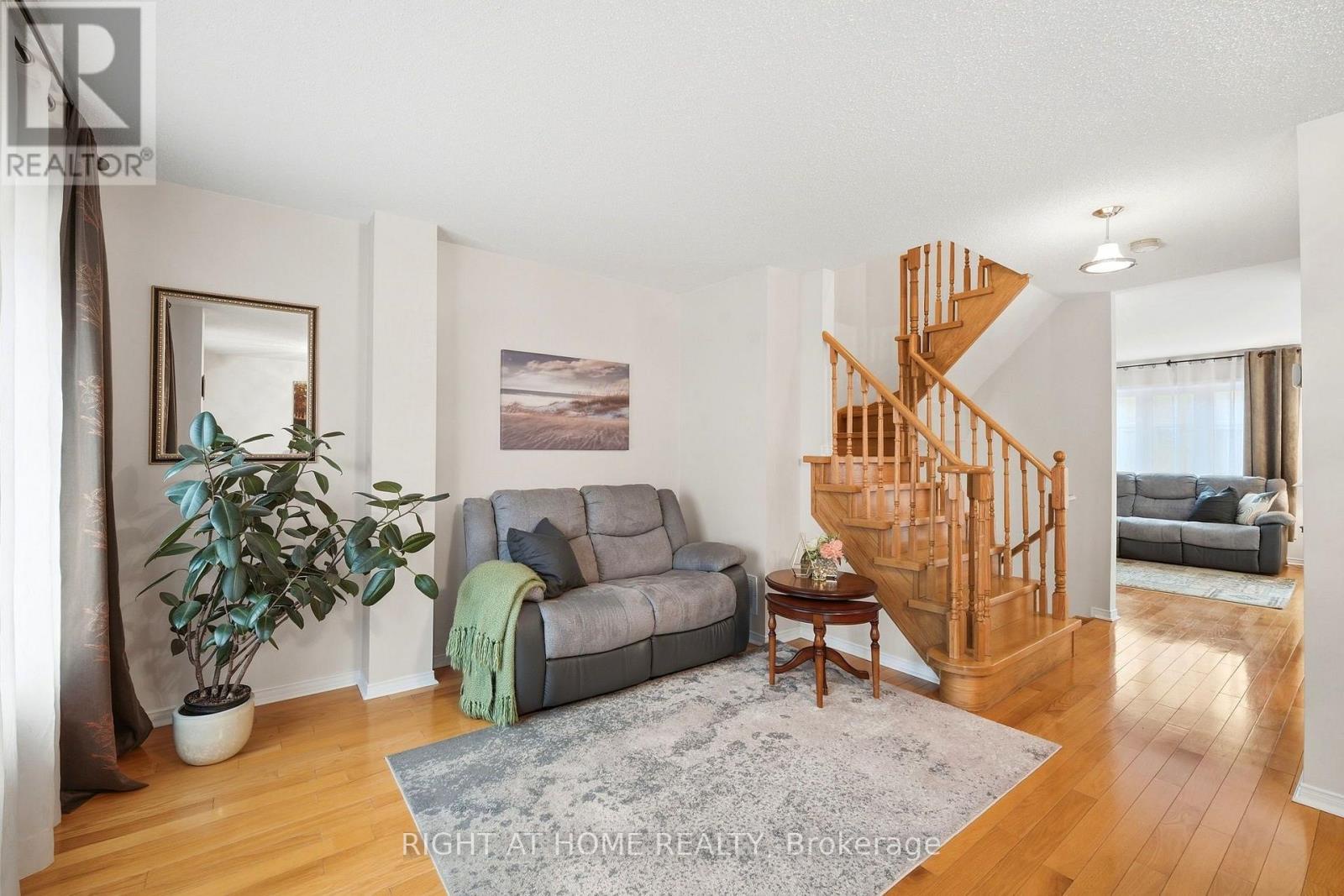 2 - 23 West Deane Park Drive, Toronto (eringate-centennial-west Deane), Ontario