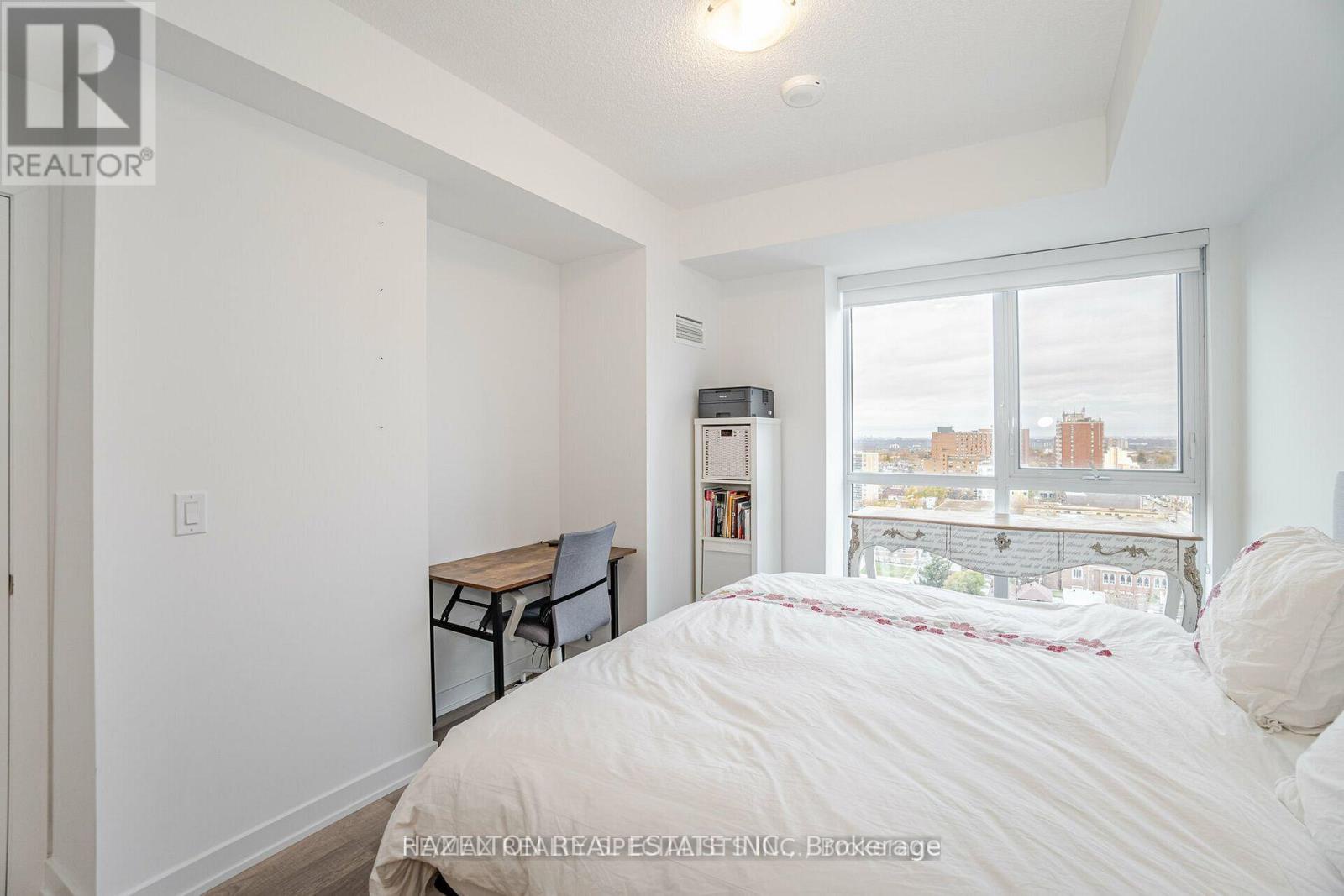 1304 - 1604 Eglinton Avenue W, Toronto (oakwood Village), Ontario