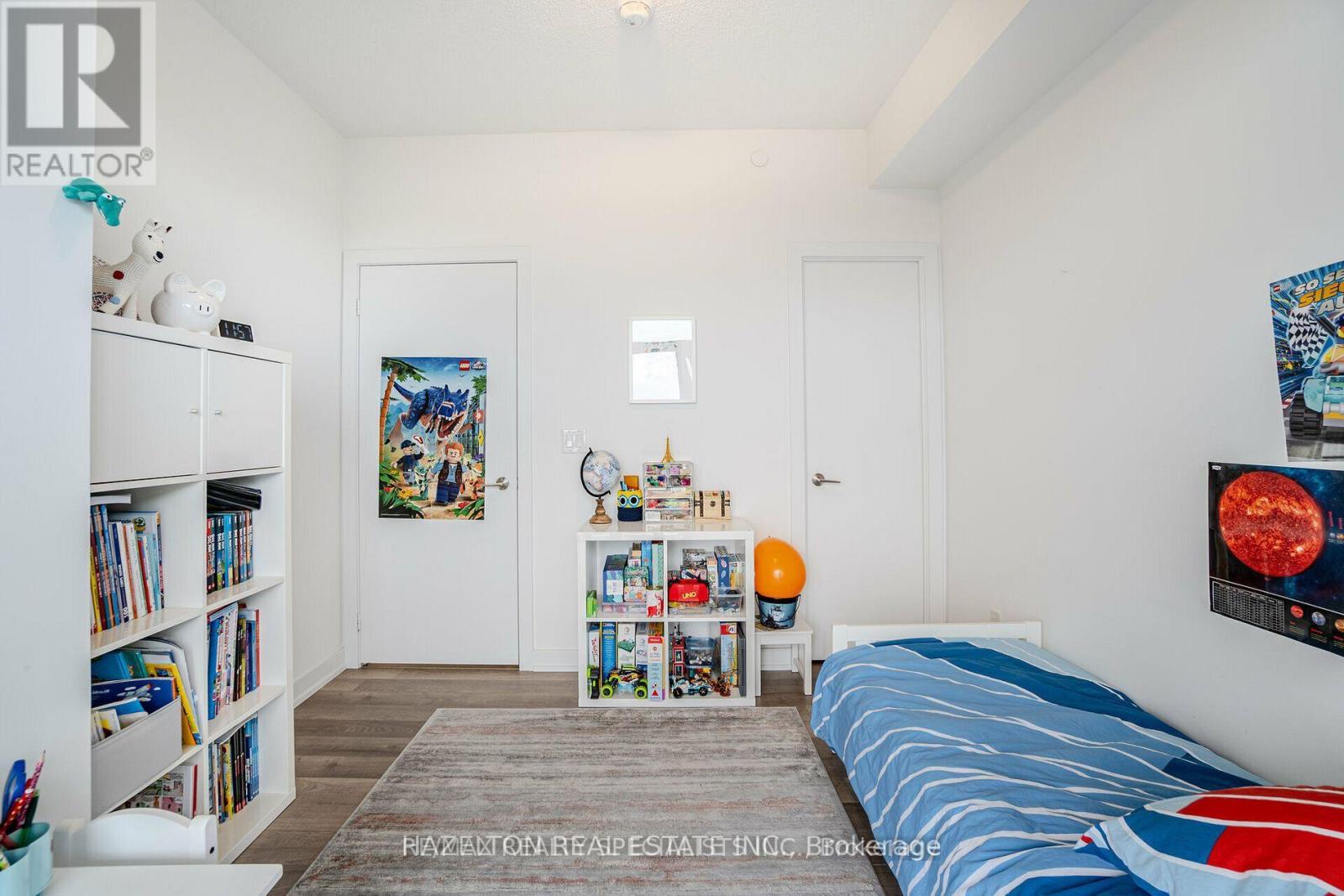 1304 - 1604 Eglinton Avenue W, Toronto (oakwood Village), Ontario