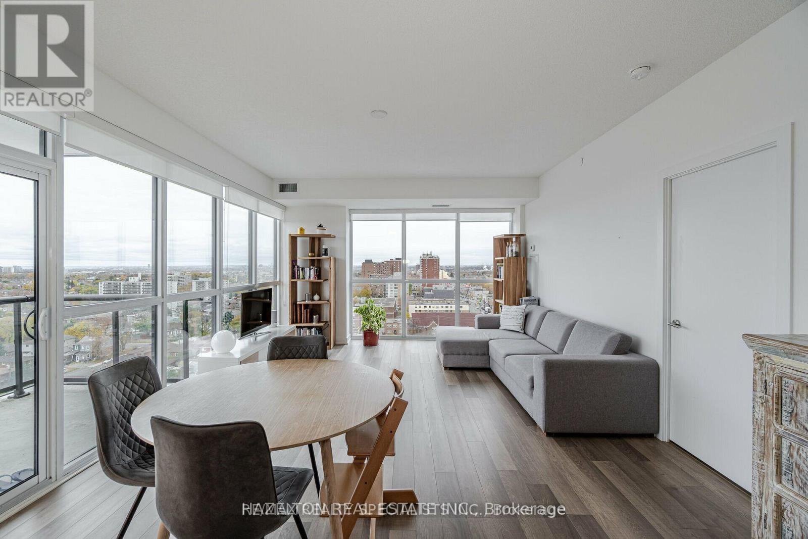 1304 - 1604 Eglinton Avenue W, Toronto (oakwood Village), Ontario