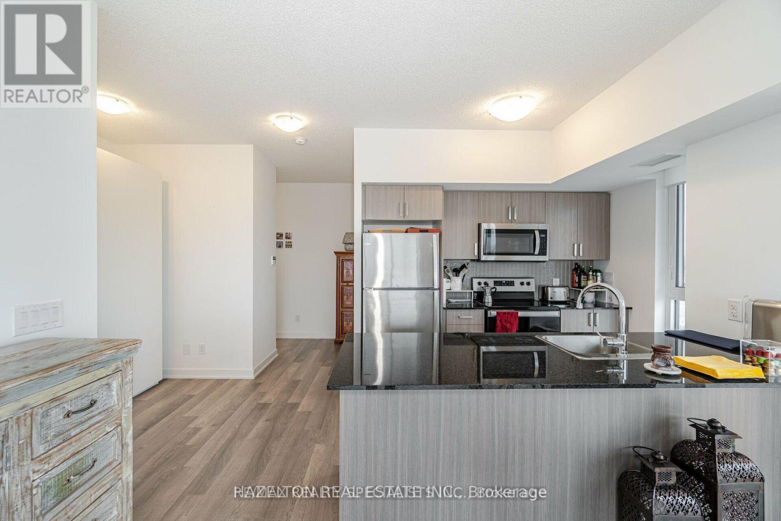 1304 - 1604 Eglinton Avenue W, Toronto (oakwood Village), Ontario