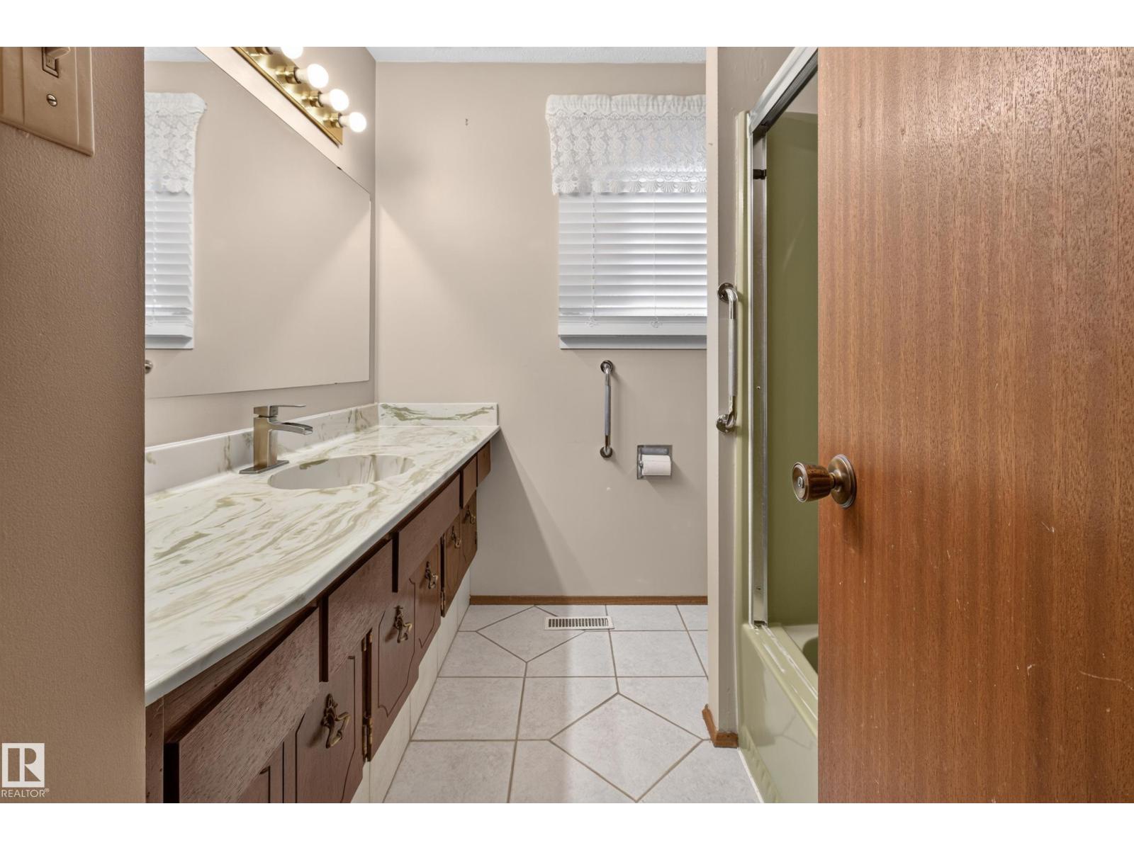13315 30 St Nw, Edmonton, Alberta