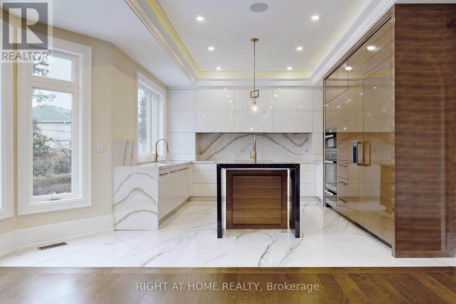 10 Jocelyn Crescent, Toronto (banbury-don Mills), Ontario
