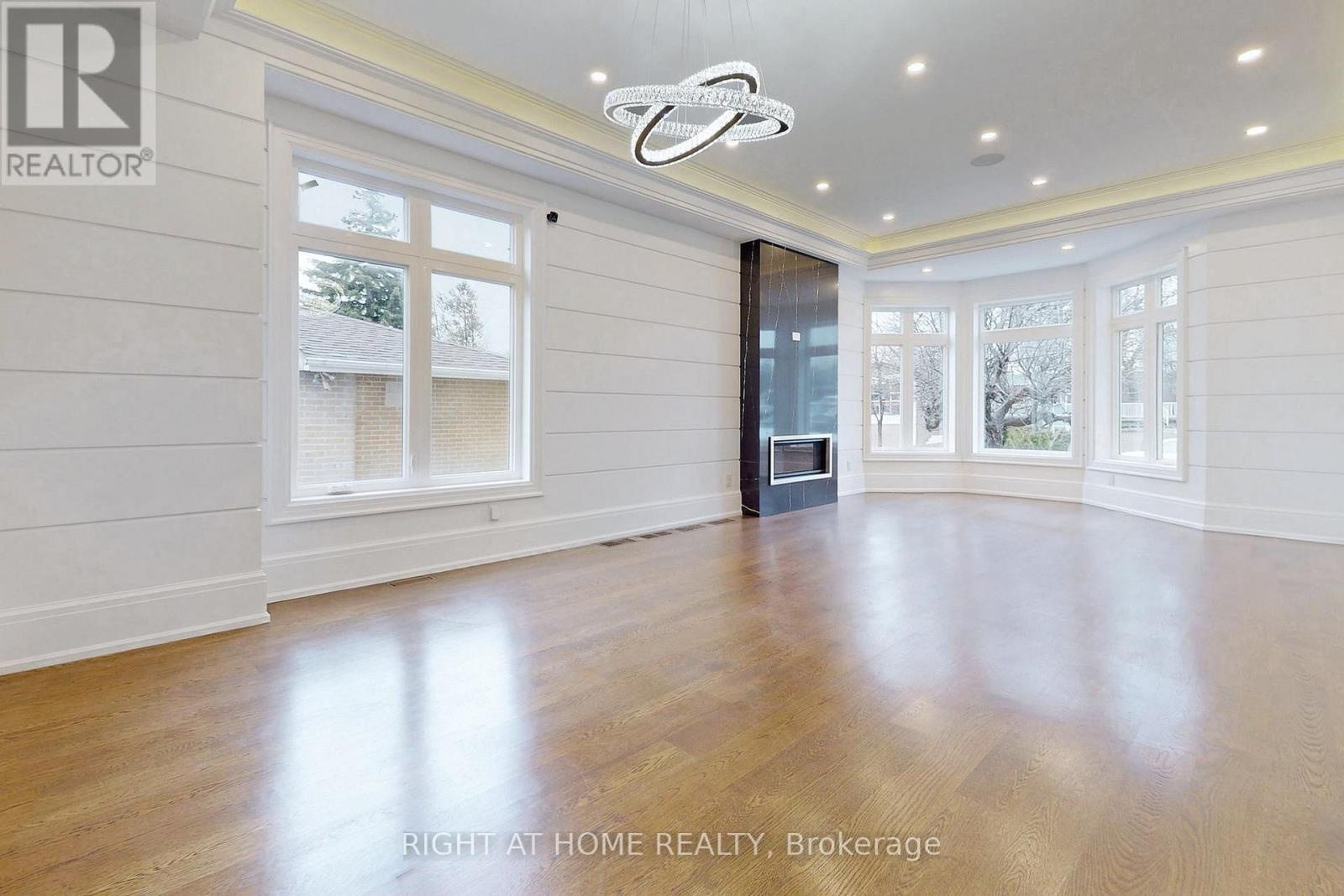 10 Jocelyn Crescent, Toronto (banbury-don Mills), Ontario