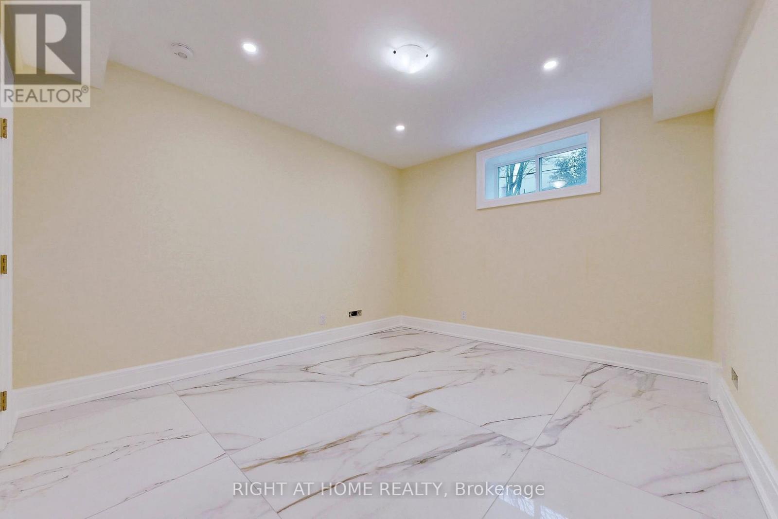 10 Jocelyn Crescent, Toronto (banbury-don Mills), Ontario