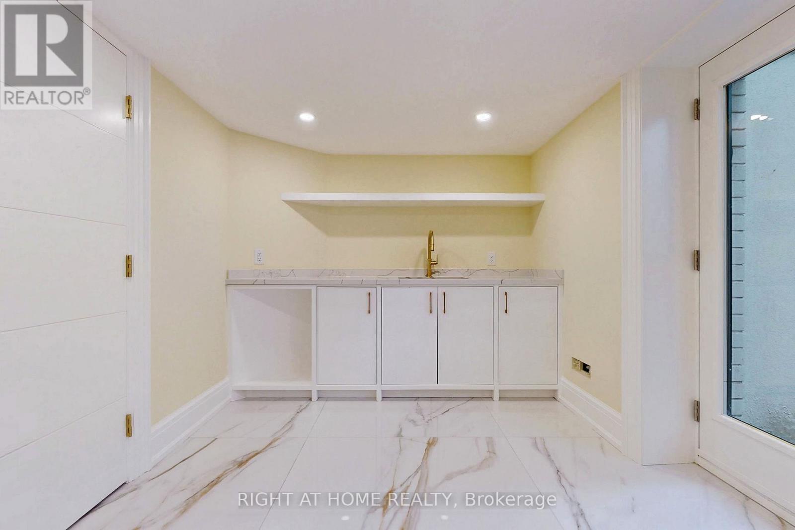 10 Jocelyn Crescent, Toronto (banbury-don Mills), Ontario