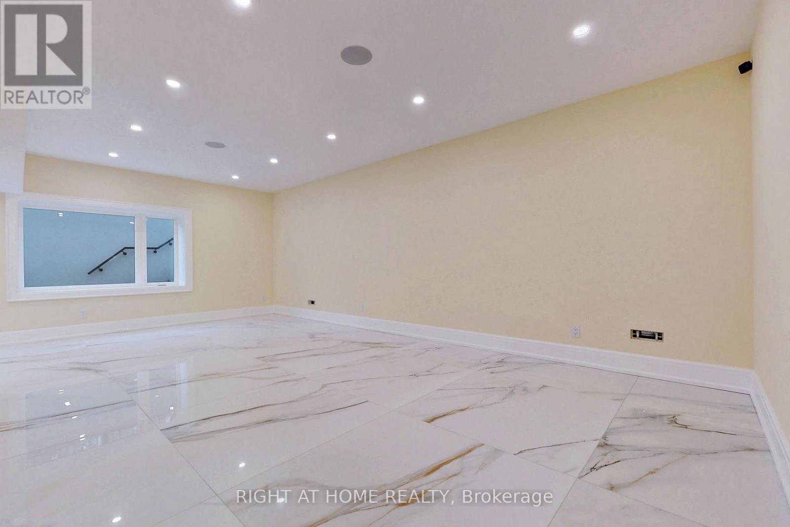 10 Jocelyn Crescent, Toronto (banbury-don Mills), Ontario