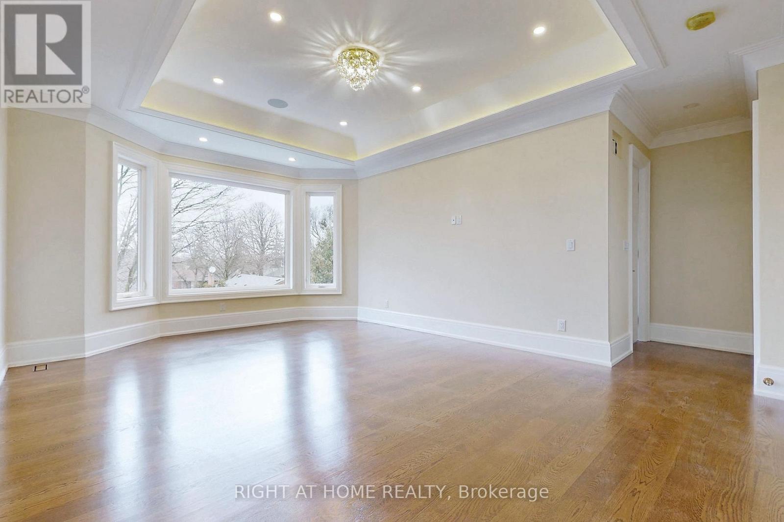 10 Jocelyn Crescent, Toronto (banbury-don Mills), Ontario