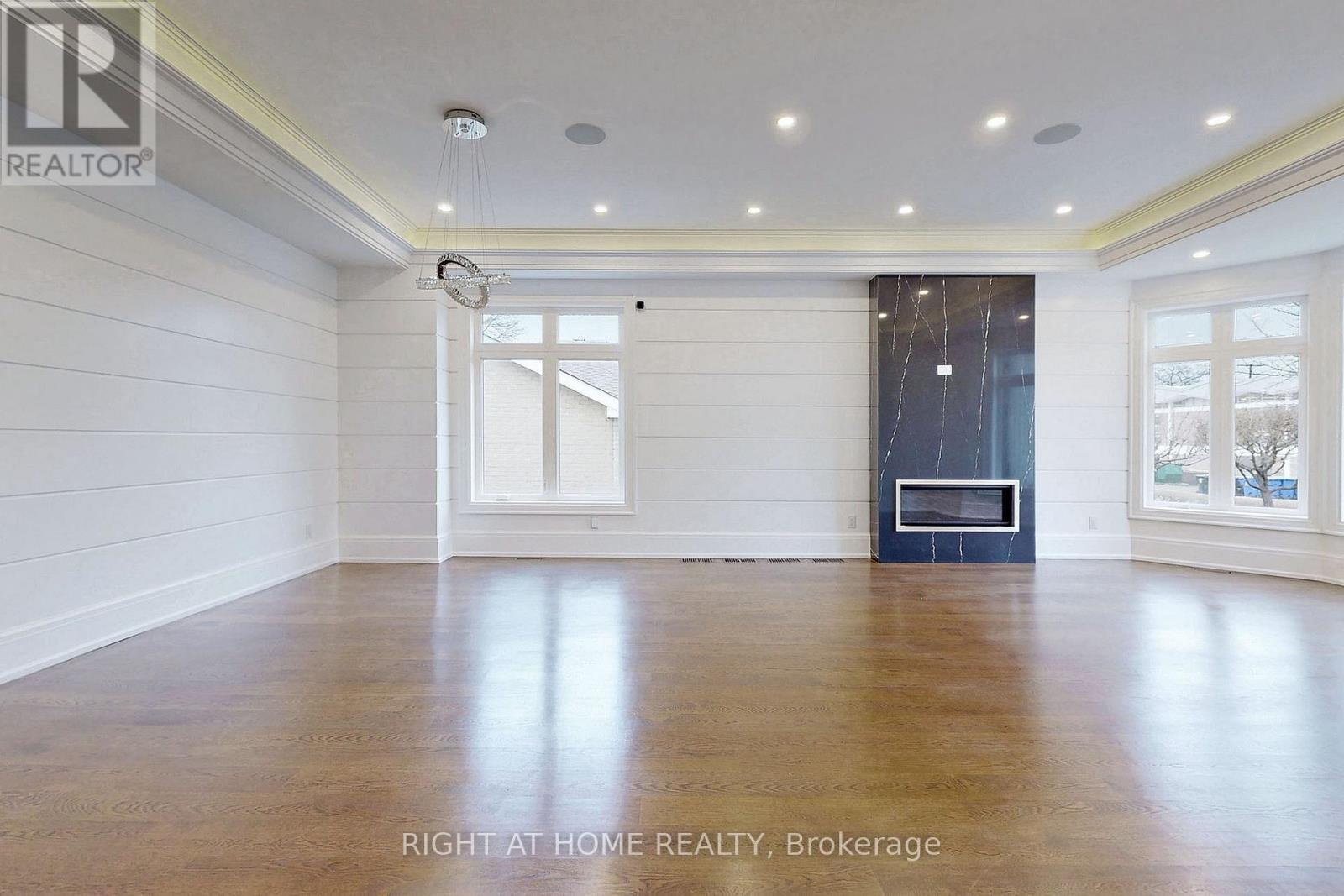 10 Jocelyn Crescent, Toronto (banbury-don Mills), Ontario