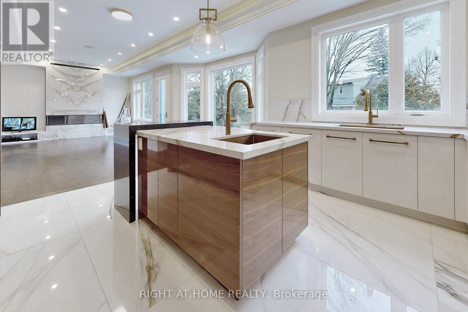 10 Jocelyn Crescent, Toronto (banbury-don Mills), Ontario